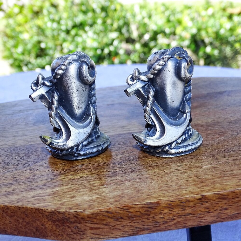 Jacob's Ladder Mt Washington Climbing Salt & Pepper Pewter 2"